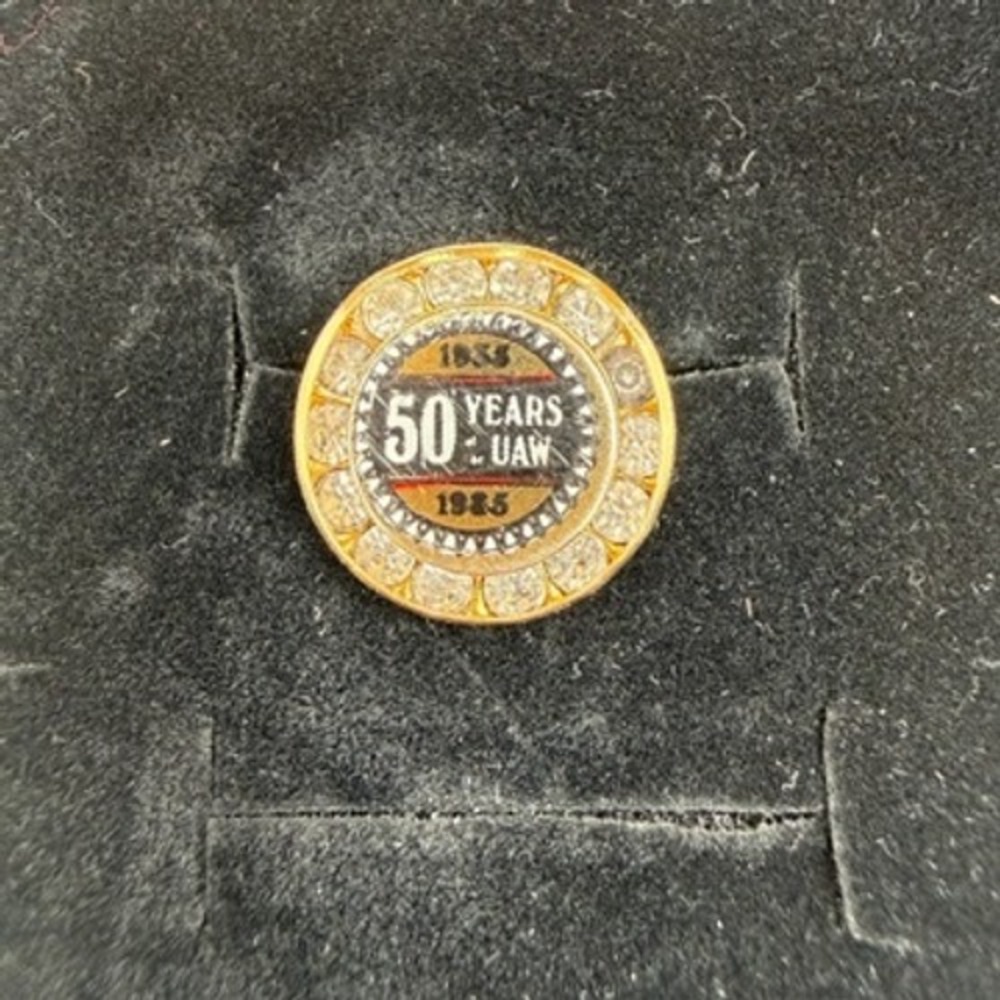 UAW 50 Years Lapel Pin Unisex OS Gold Good Vintage 1935-1985‎ Rhinestone Union